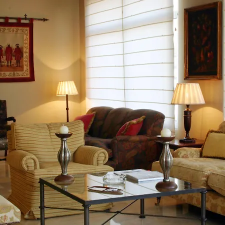 Azar Hotel