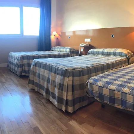 Hotel Azar Plasencia